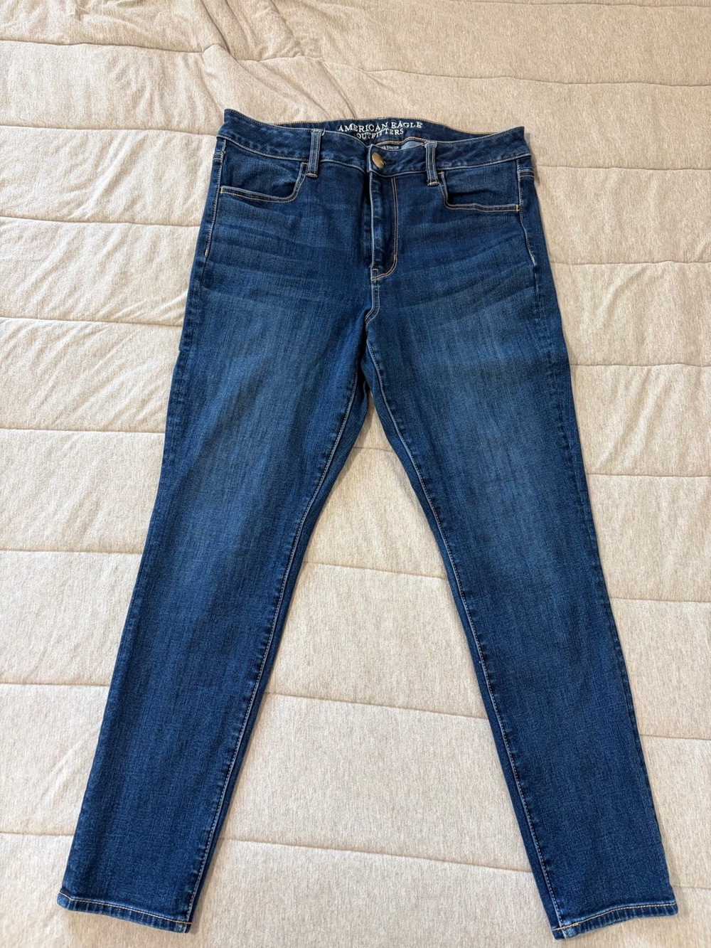 American Eagle Outfitters Women’s Deep Blue Stretch Skinny Jeans